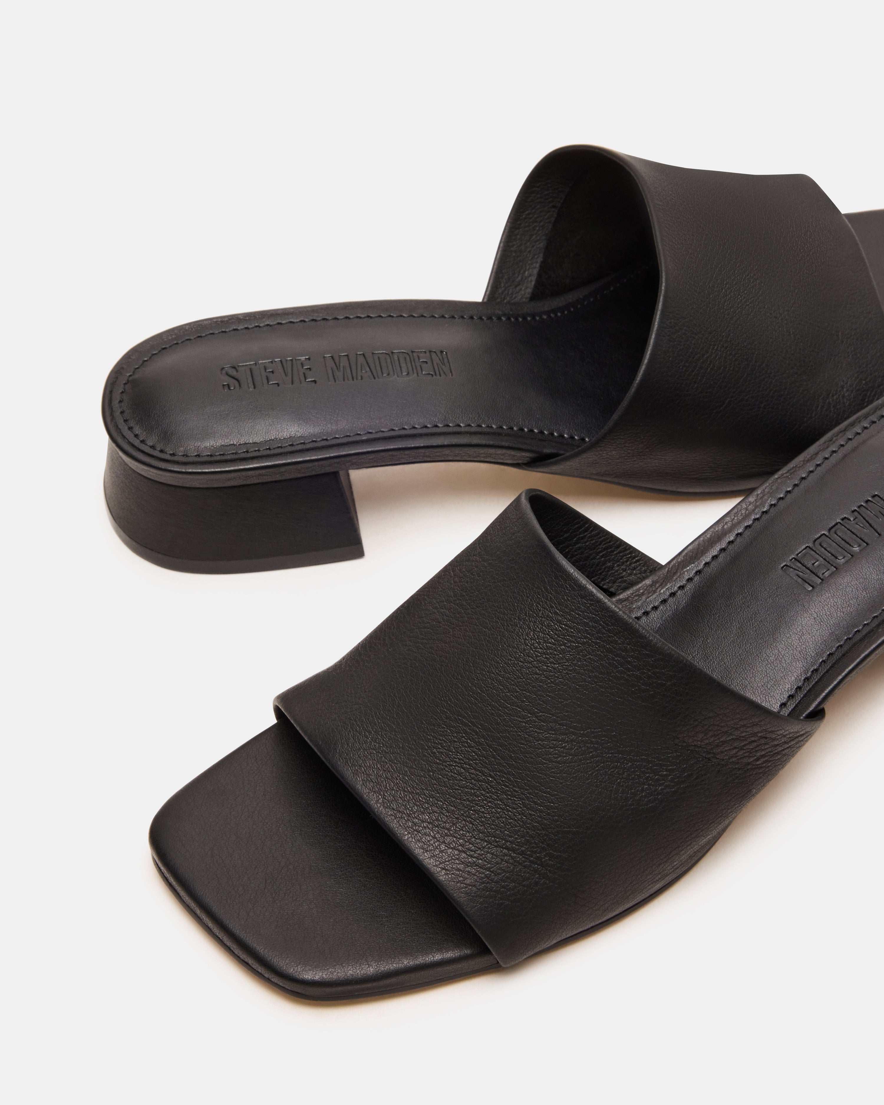 Sandalias Montgomery Negro