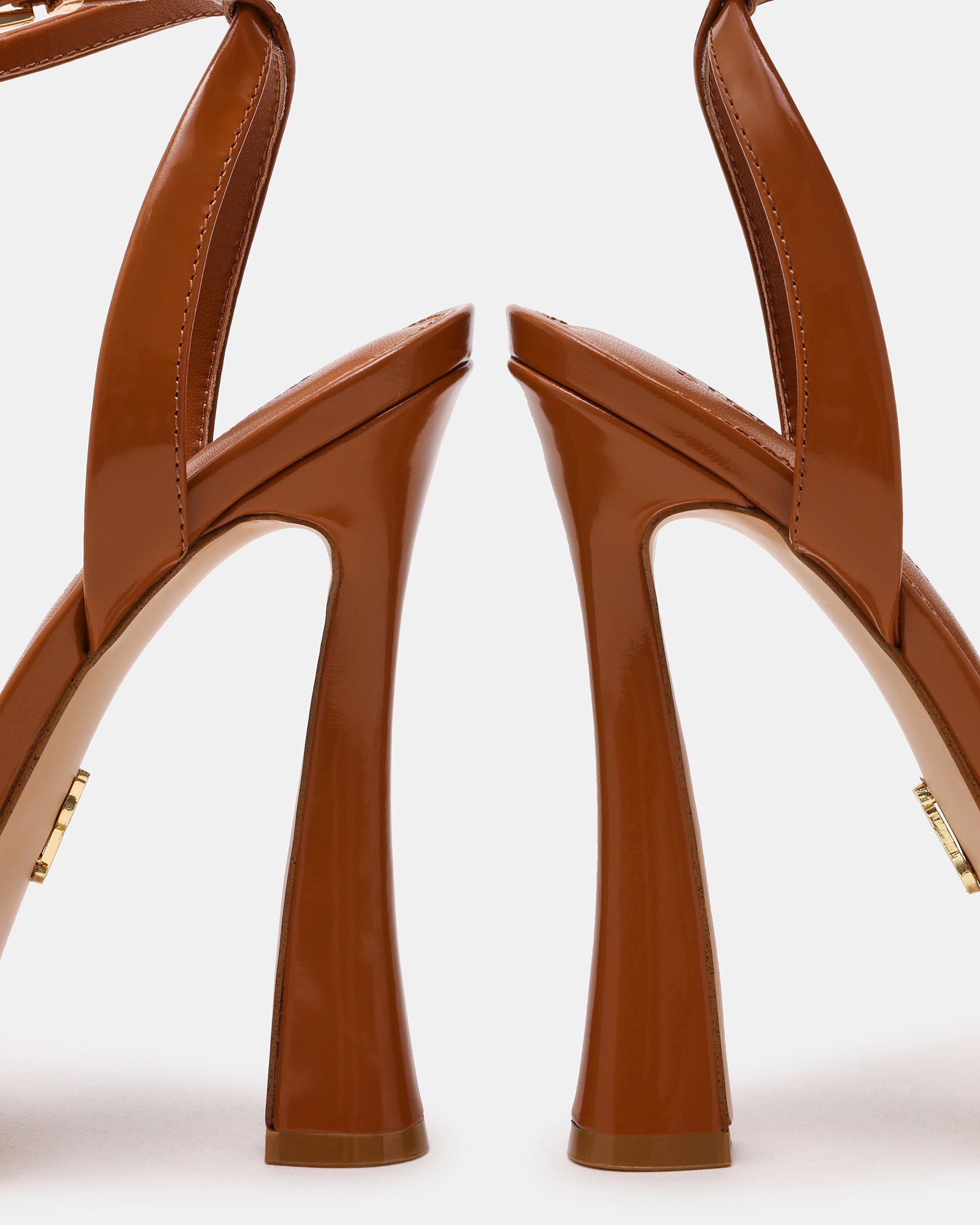 Sandalias de tacón Sass Camel