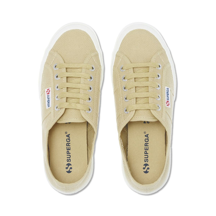 2750 Cotu Classic Sneakers Beige Almond